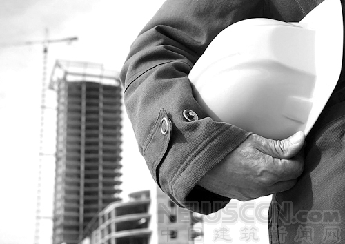 为了“伤不起”的建筑业农民工